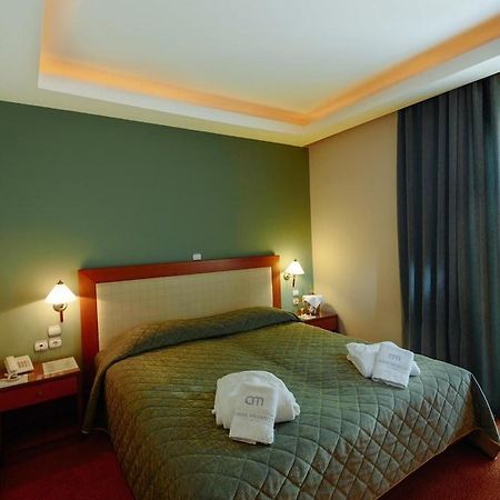 Athens Mirabello Dış mekan fotoğraf