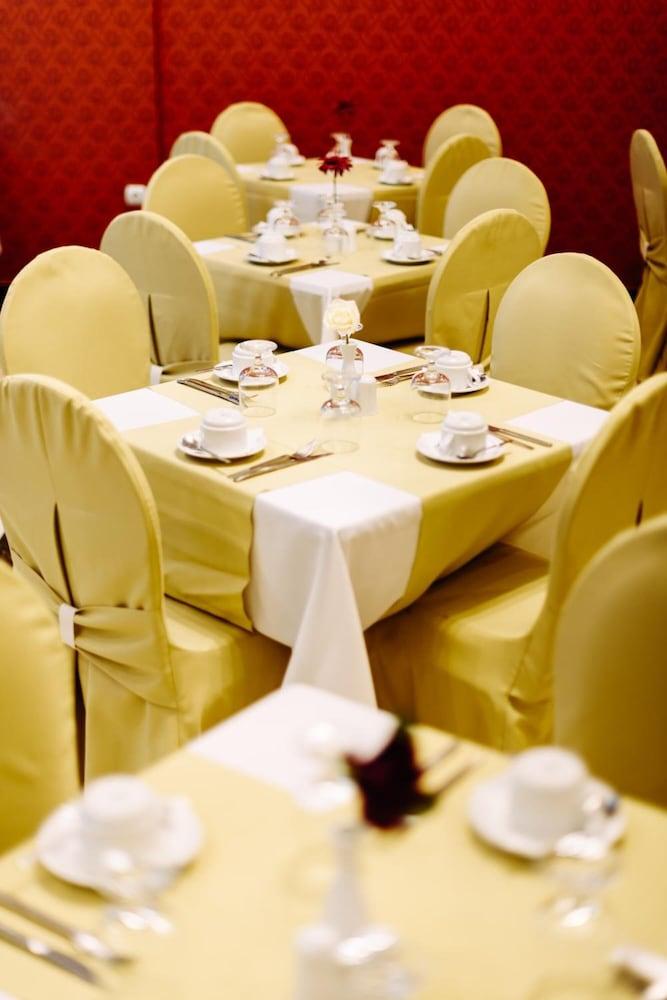 Athens Mirabello Dış mekan fotoğraf