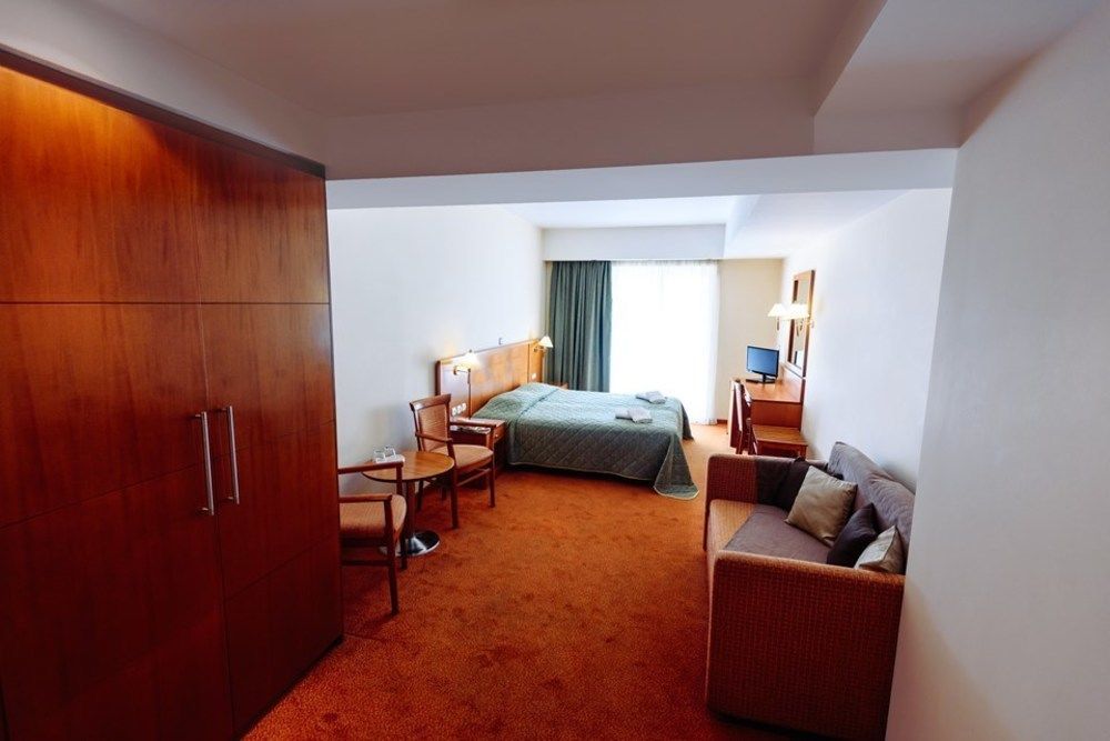 Athens Mirabello Dış mekan fotoğraf